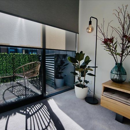 Funk In The City - Luxury Laneway Apartment With Single Garage Christchurch Ngoại thất bức ảnh